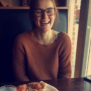 Meet your Posher, Jillian